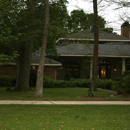 Louisiana Cajun Mansion Bed & Breakfast Youngsville Exterior photo