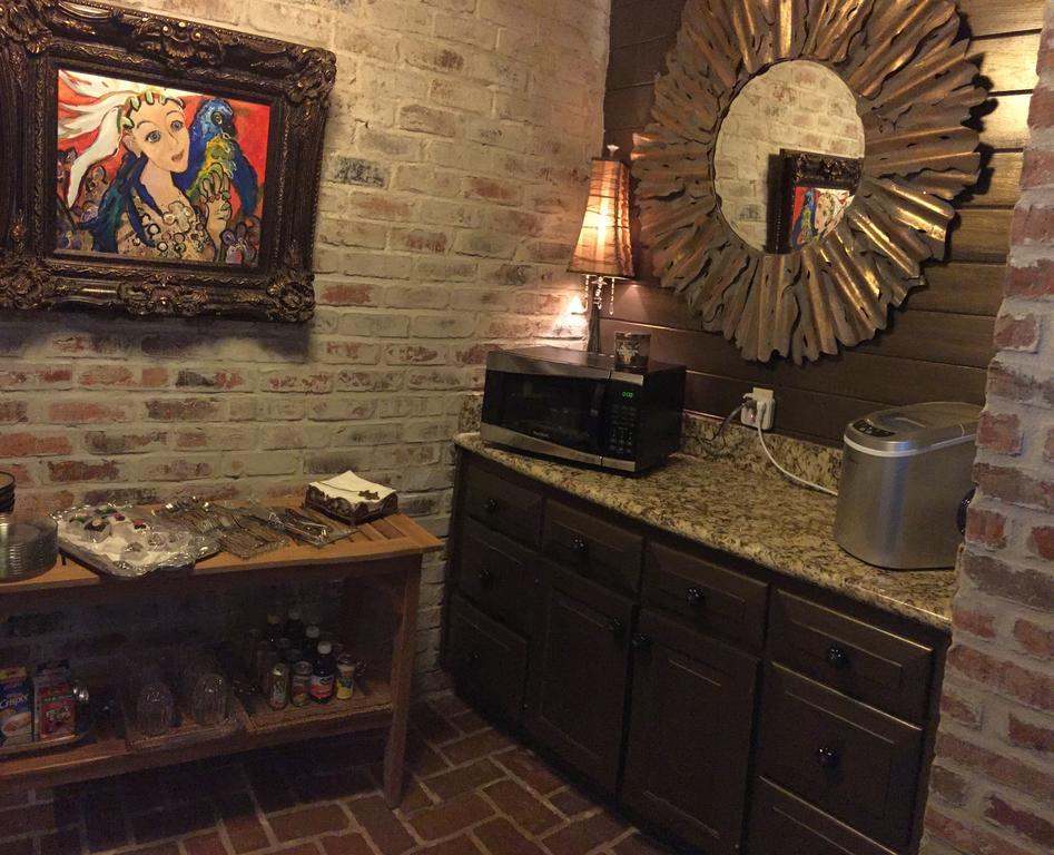 Louisiana Cajun Mansion Bed & Breakfast Youngsville Exterior photo